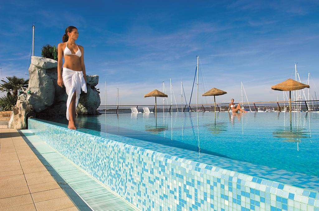 Nauthotel กราโด ภายนอก รูปภาพ